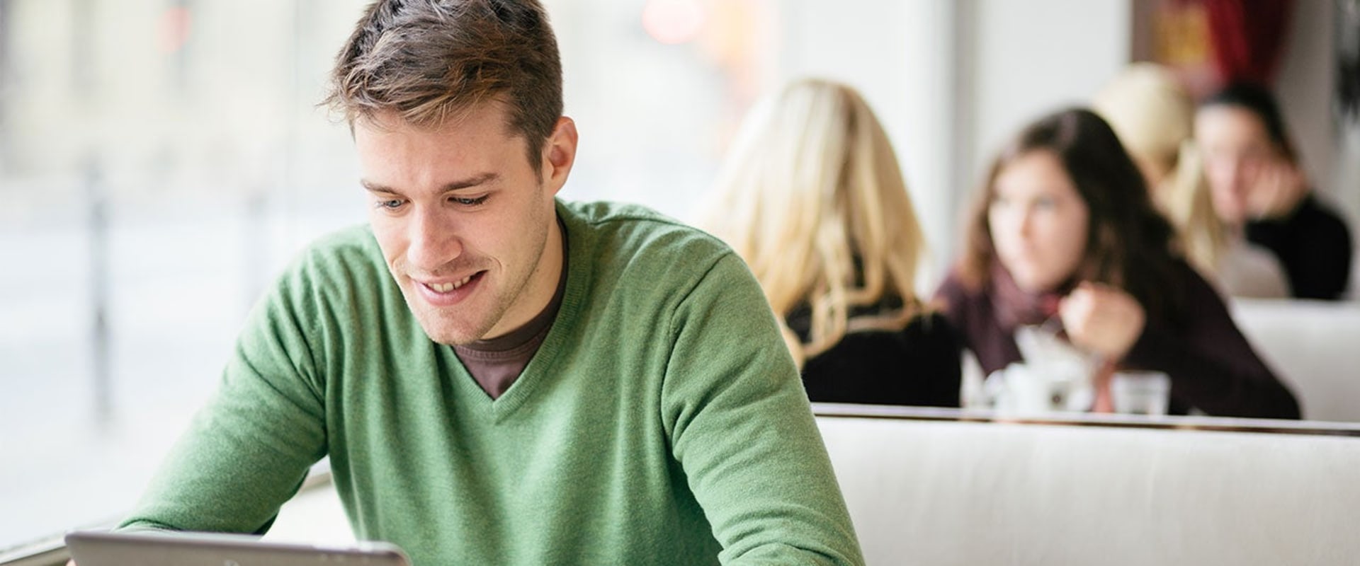 Exploring the Pros and Cons of Loan and Cash Options